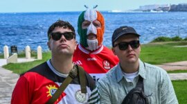 Rap-gruppen Kneecap sier kriserammet Cuba blir &laquo;kvalt&raquo;