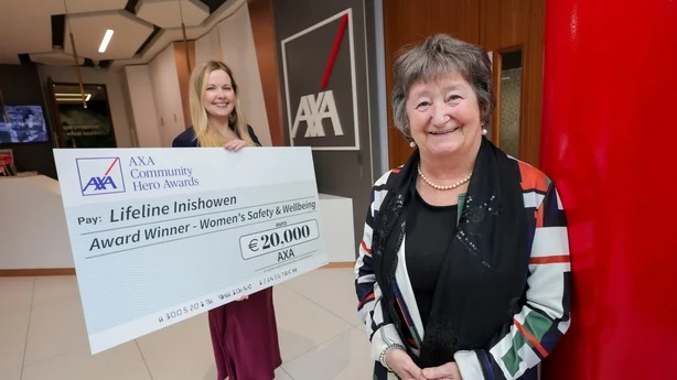 Vinnere av Axa Community Hero. Foto Chris Bellew / Fennell Photography