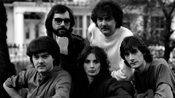 Padraig Duggan, Ciaran Brennan, Moya Brennan, Noel Duggan og Paul Brennan fra Clannad