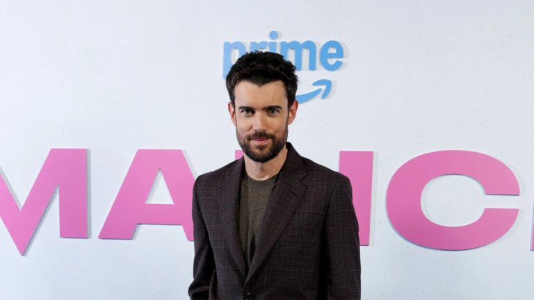 Jack Whitehall delte dressbuksene pÃ¥ bryllupsdagen
    


