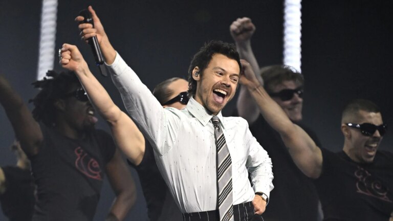 Ticketmaster sier det "fanget" Harry Styles billettsalg
    

