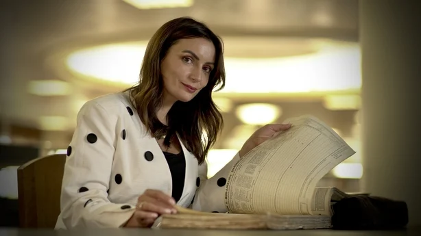 Louise Duffy i National Archives - RTE Kom til folketellingen din 2