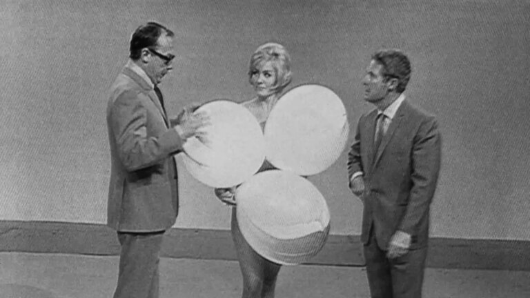 For lengst tapt episode av The Morecambe And Wise Show som skal sendes
    


