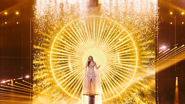 Delta Goodrem fremfÃ¸rer Eclipse for Australia under den andre semifinalen i Eurovision Song Contest pÃ¥ Wiener Stadthalle, Wien 