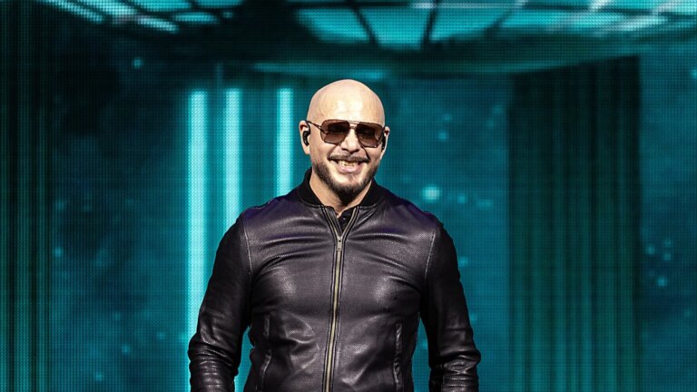 Pitbull og BST-festivalen appellerer til bald cap-tellere for verdensrekordforsÃ¸k
    

