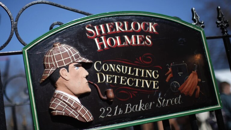Ny serie som gjenoppfinner Sherlock Holmes for Ã¥ fokusere pÃ¥ skurken Moriarty
    

