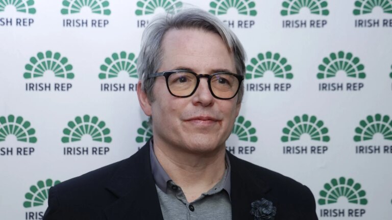 Matthew Broderick skal lede Ulster American ved klosteret
    

