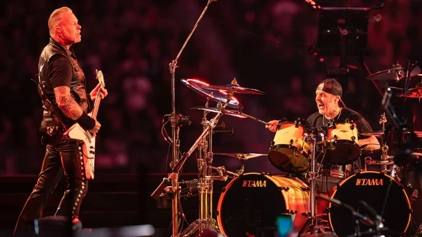 ames Hetfield og Lars Ulrich fra Metallica opptrer pÃ¥ Levi's Stadium 20. juni 2025 i Santa Clara, California