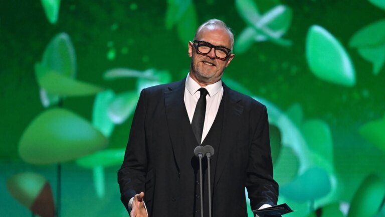 "Du kan ikke si nei" – Greg Davies om å være vert for BAFTA TV-priser
    

