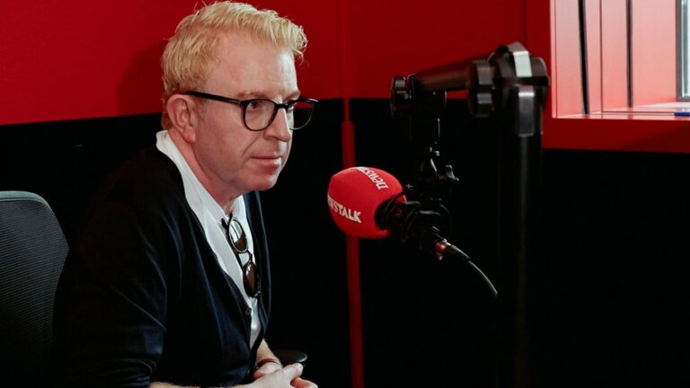 "Jeg har levd i en lÃ¸gn" - Tommy Fleming sier at han er homofil etter et ekteskapsbrudd
    


