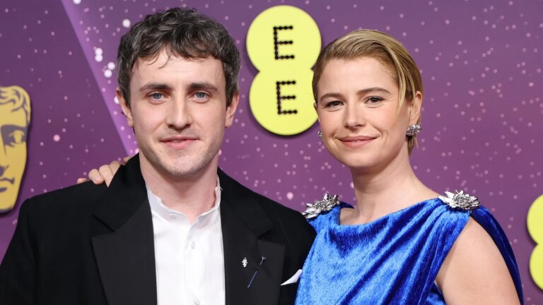 Jessie Buckley og Paul Mescal skal gjenforenes i "lovlÃ¸s romantikk"
    

