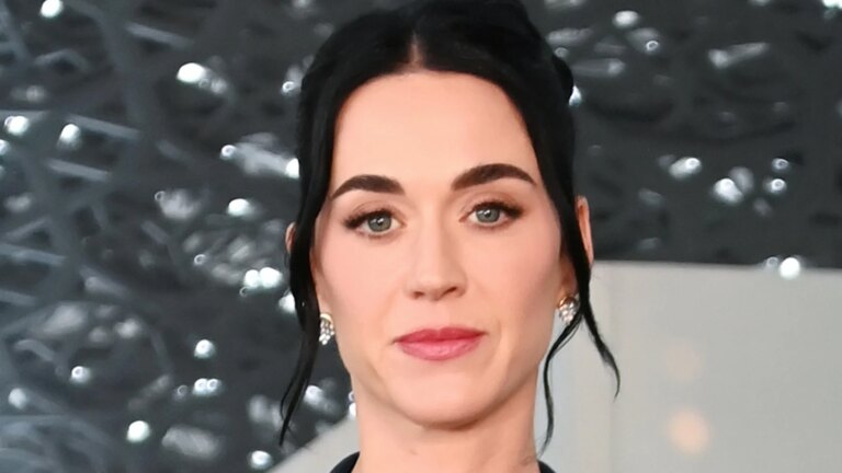 Katy Perry, Alanis Morissette og Michael BublÃ© blant verdensmesterskapets Ã¥pningsstjerner
    

