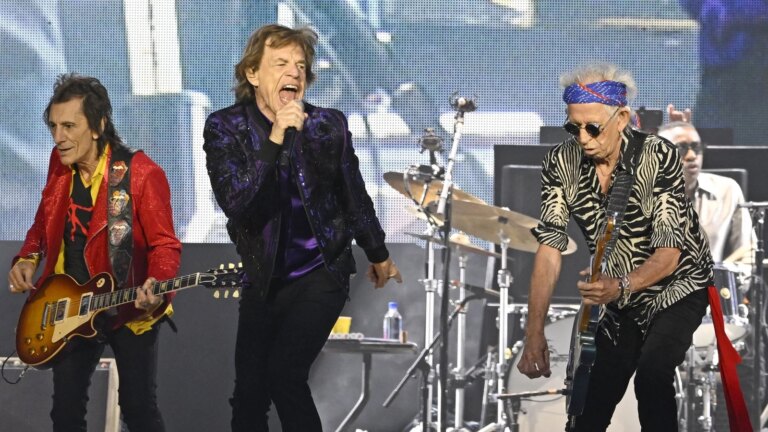 Nytt Rolling Stones-album med Robert Smith fra The Cure
    

