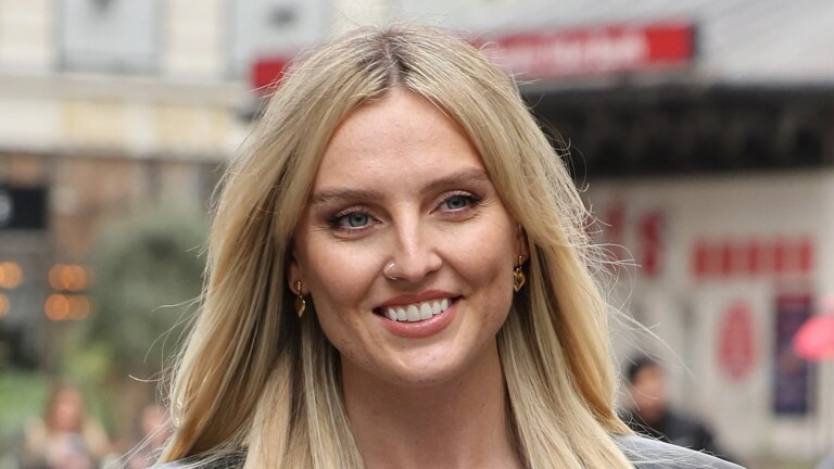 Perrie Edwards 'alltid nede' for Little Mix-gjenforening
    

