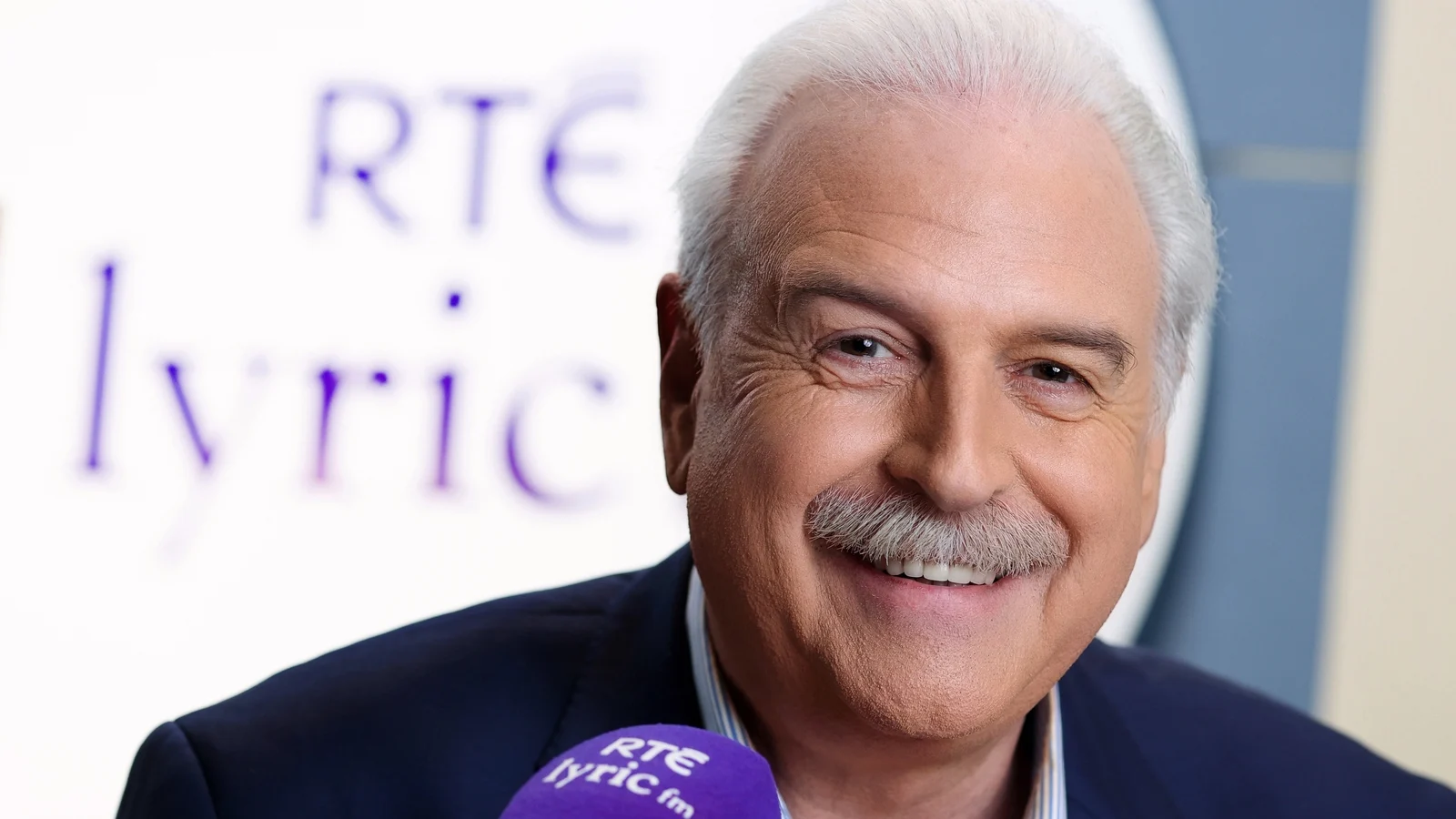 RTÃ‰ lyric fm treffer et nytt hÃ¸ydepunkt nÃ¥r Radio 1 viser et fall i de siste radiotallene