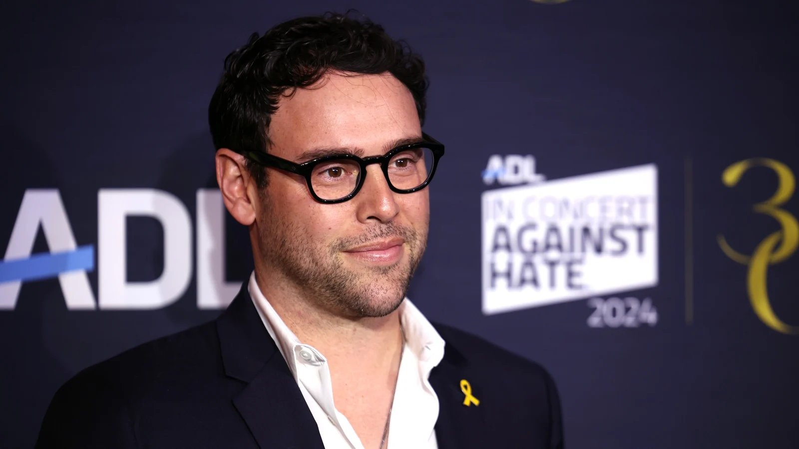 Scooter Braun berÃ¸mmer den "ekstraordinÃ¦re" kjÃ¦resten Sydney Sweeney