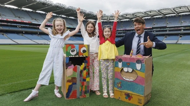 Isla Cardiff, (7 år), Ciara Kennedy, (7 år) og Róisín Kennedy, (9 år) fra Pelletstown Educate To