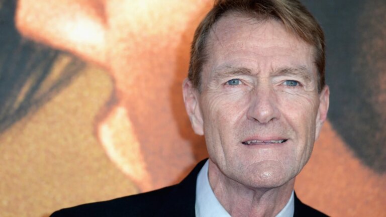 Lee Child oppfordrer leserne til å presse tilbake mot 'grotesk' boksensur
    

