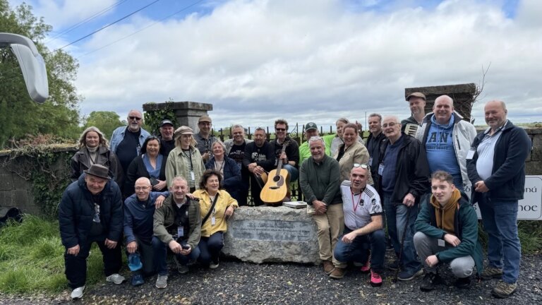 Ã… nÃ¸ste opp Shane MacGowans Tipperary-rÃ¸tter
    

