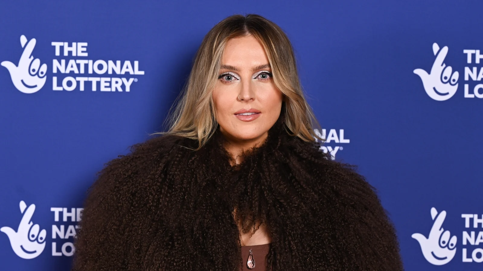 Den tidligere Little Mix-stjernen Perrie Edwards diskuterer "helvetesk" splittelse fra Zayn Malik