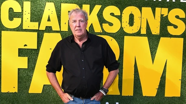 LONDON, ENGLAND - 09. JUNI: Jeremy Clarkson under "Clarksons gÃ¥rd" fotosamtale pÃ¥ St. Pancras Renaissance London Hotel 9. juni 2021 i London, England. (Foto: Jeff Spicer/Getty Images) Jermey Clarkson