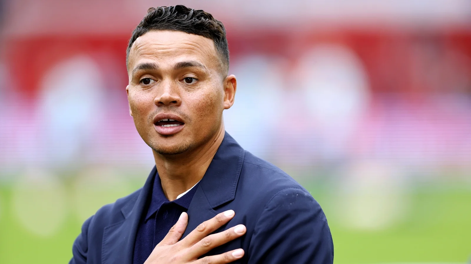Jermaine Jenas sier at han har blitt Â«straffet tungtÂ» etter sparken fra BBC