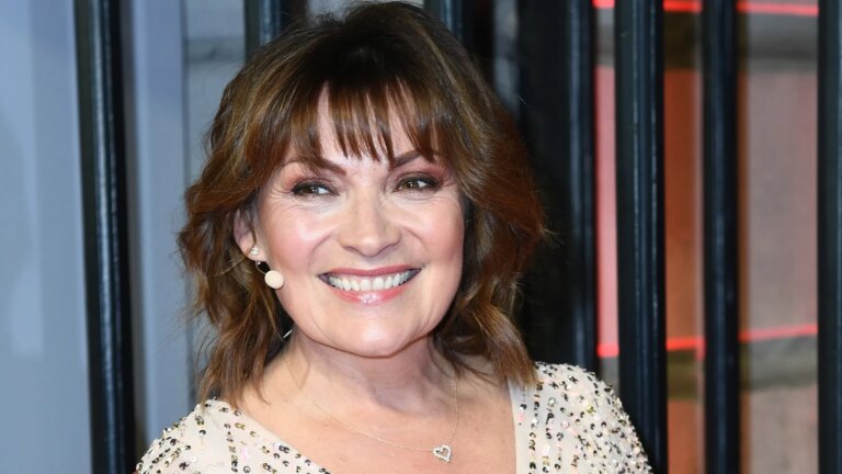 Lorraine Kelly pÃ¥ Brooklyn Beckham-annonsen: Trenger han virkelig pengene?
    

