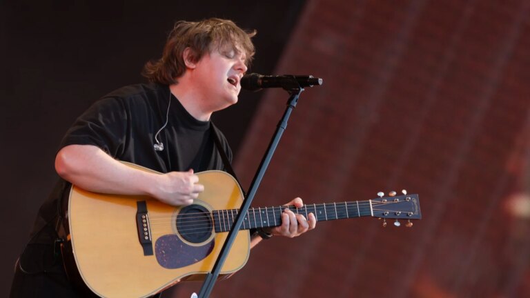 The Cap's out of posen: Electric Picnic bekrefter Lewis Capaldi for Ã¥rets festival
    

