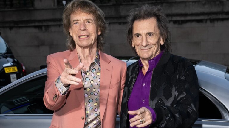 Mick Jagger sier at Rolling Stones hÃ¥per Ã¥ turnere med det nye albumet Foreign Tongues
    

