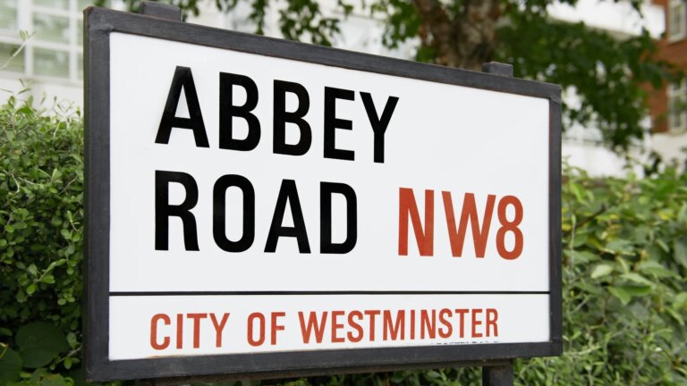 Abbey Road fotoutstilling "utforsker nesten et Ã¥rhundre med musikkhistorie"
    

