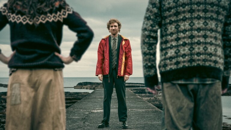 Domhnall Gleeson kommer tilbake i den sÃ¦re sjarmÃ¸ren The Incomer i september
    

