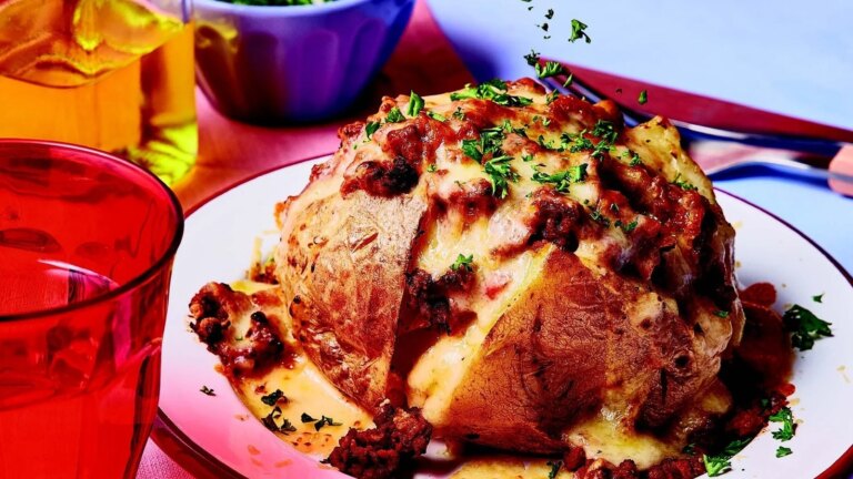 Lasagne-stil jakkepotetoppskrift
    

