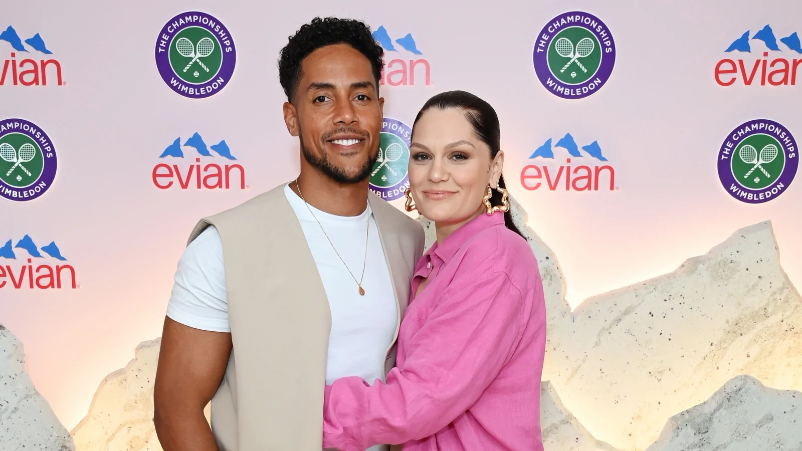 Sangerinnen Jessie J bekrefter splittelse med basketballspillerens kjæreste Chanan Colman