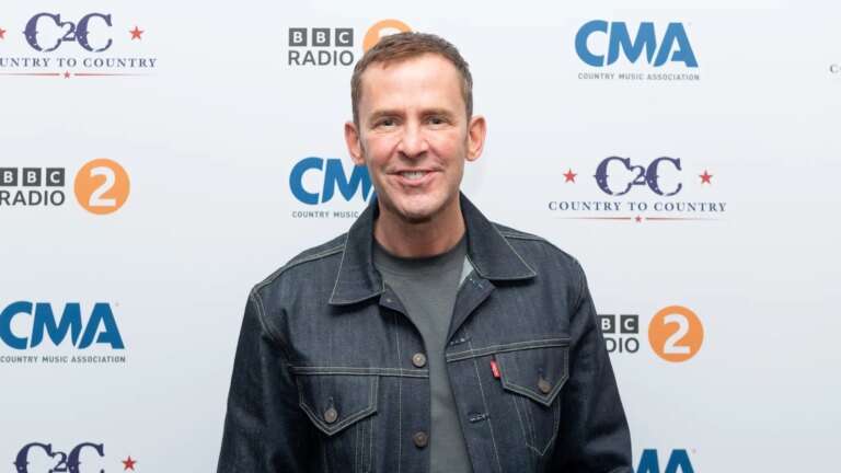 Scott Mills ble avslÃ¸rt som BBCs hÃ¸yest inntjenende frem til sparken
    

