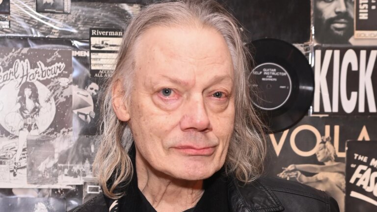 William Orbit, U2- og Madonna-produsent, dÃ¸r 69 Ã¥r gammel
    

