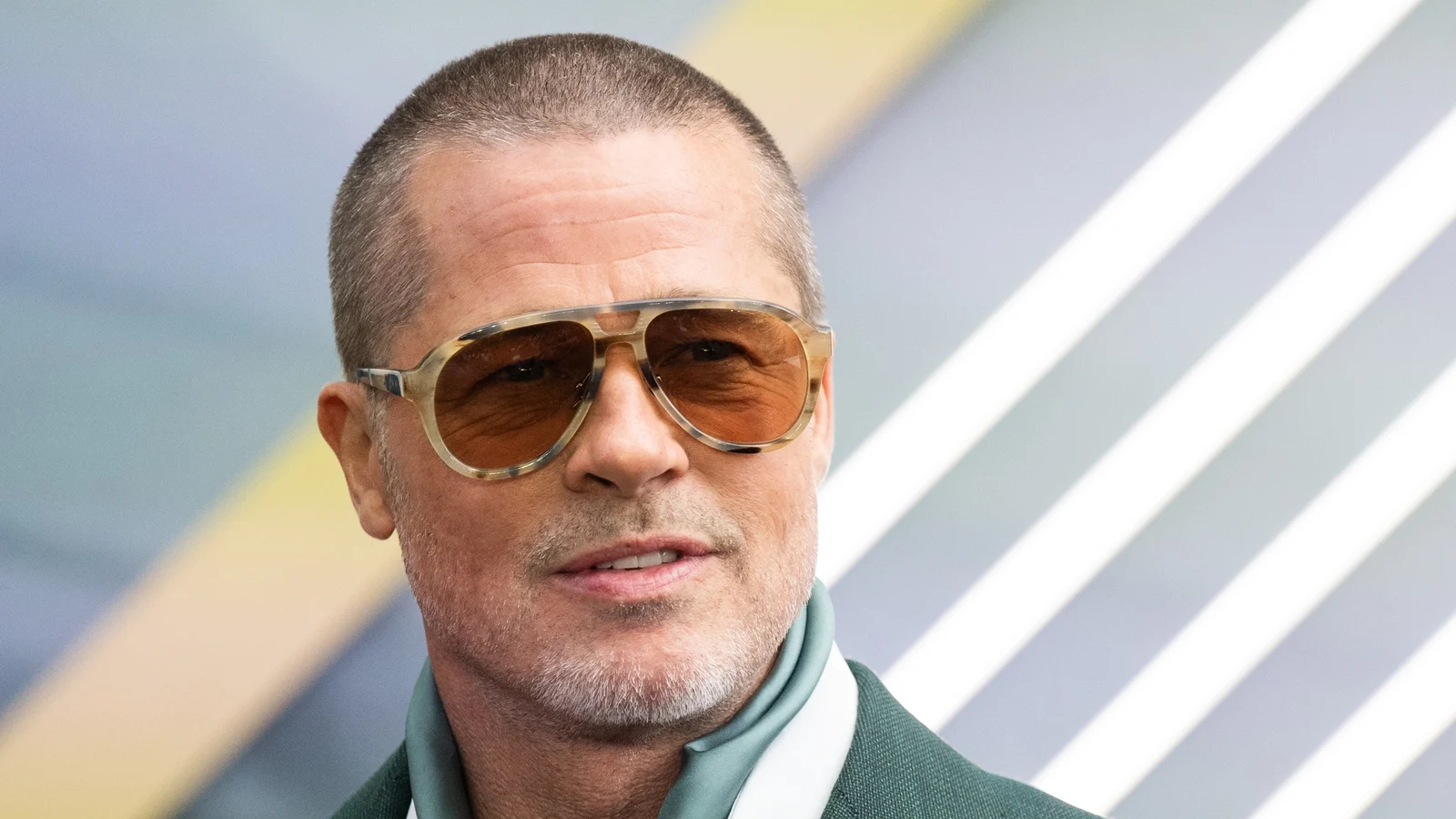 Brad Pitt sier at AI vil tillate at filmer med middels budsjett blir laget