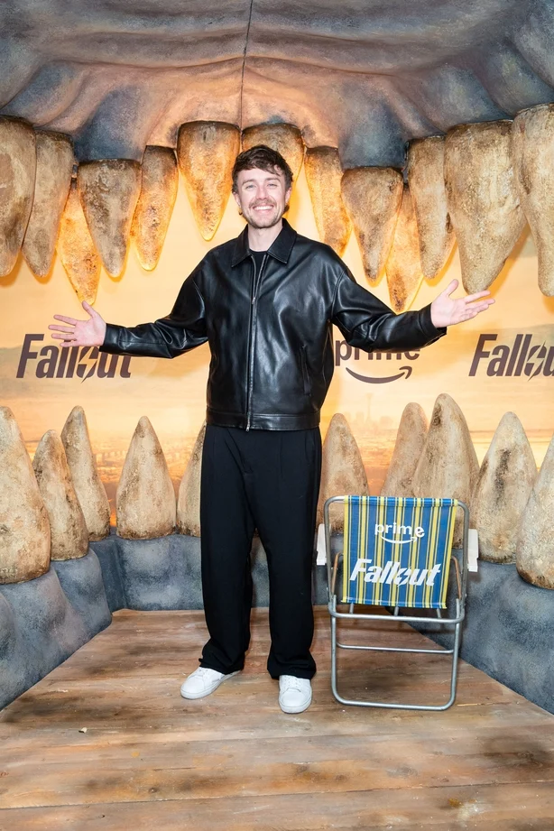 LONDON, ENGLAND - 2. DESEMBER: Roman Kemp deltar på 