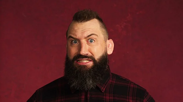 Joe Marler poserer for et portrett under Red Nose Day-kvelden på TV for Comic Relief 20. mars 2026 i Manchester. (Foto av Danny North/Comic Relief/Getty Images)