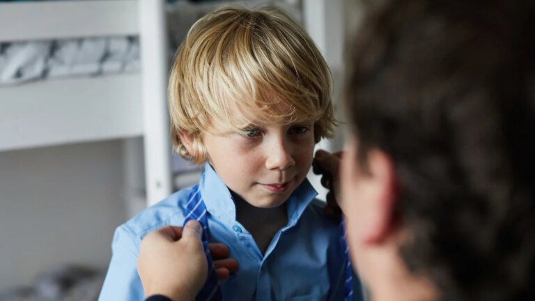 Er det pÃ¥ tide Ã¥ gjÃ¸re skoleuniformene mer komfortable?
    

