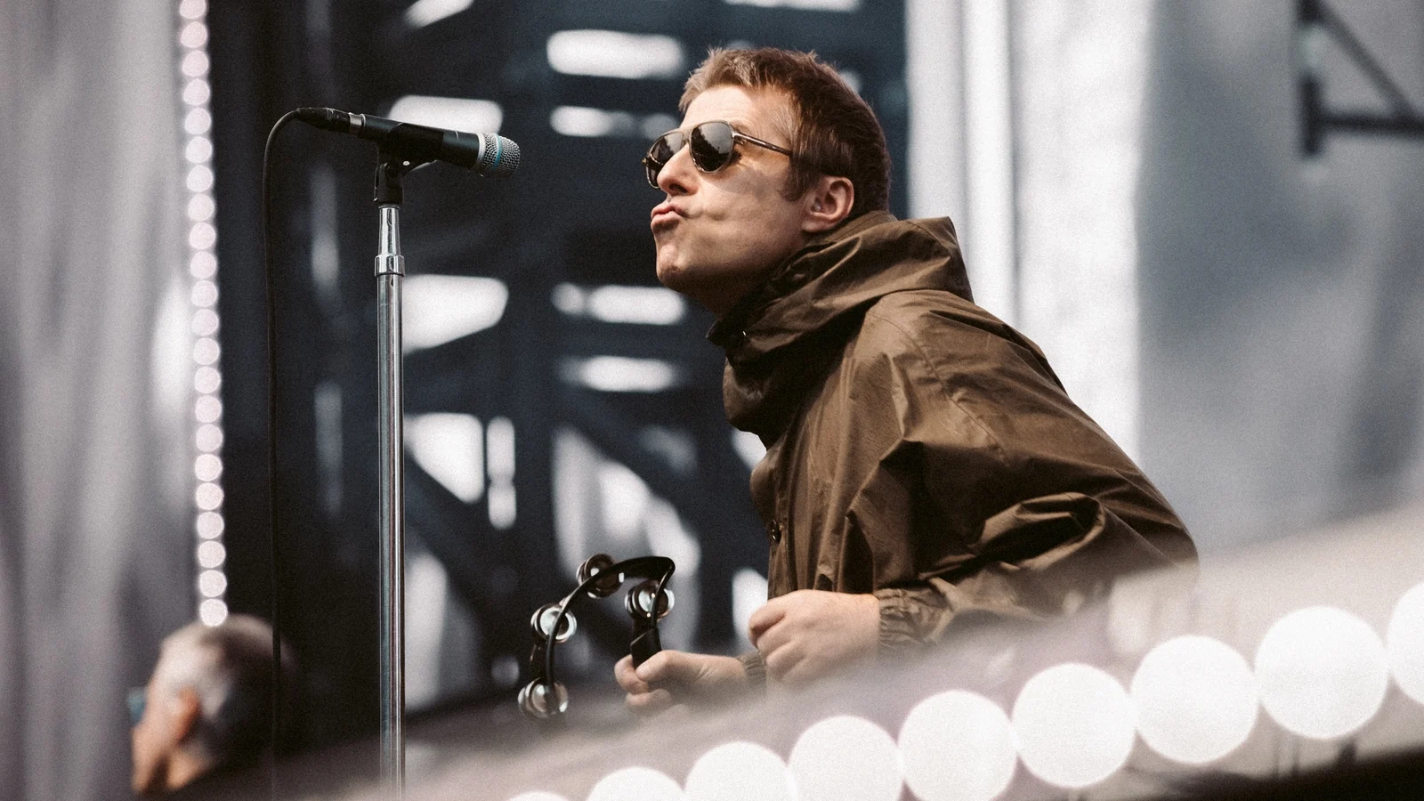 Liam Gallagher føler at han "utdriver demoner" i Oasis dokumentartrailer