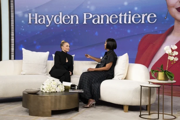 New York, NY - 2026: (LR) Hayden Panettiere blir intervjuet av Tamron Hall på ABC TV-serien 'Tamron Hall'. (Foto av Jeff Neira / American Broadcasting Companies via Getty Images) (Foto av Walt Disney Television Photo Archives/Walt Disney Television via Getty Images)
