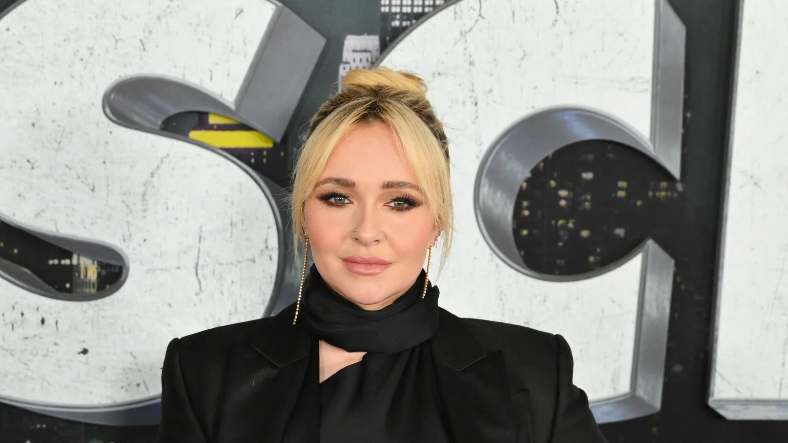 Neutrogena reagerer på tilbakeslag etter Hayden Panettieres død