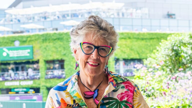 Prue Leith ble innlagt pÃ¥ sykehus i frykt for at hun hadde et slag
    

