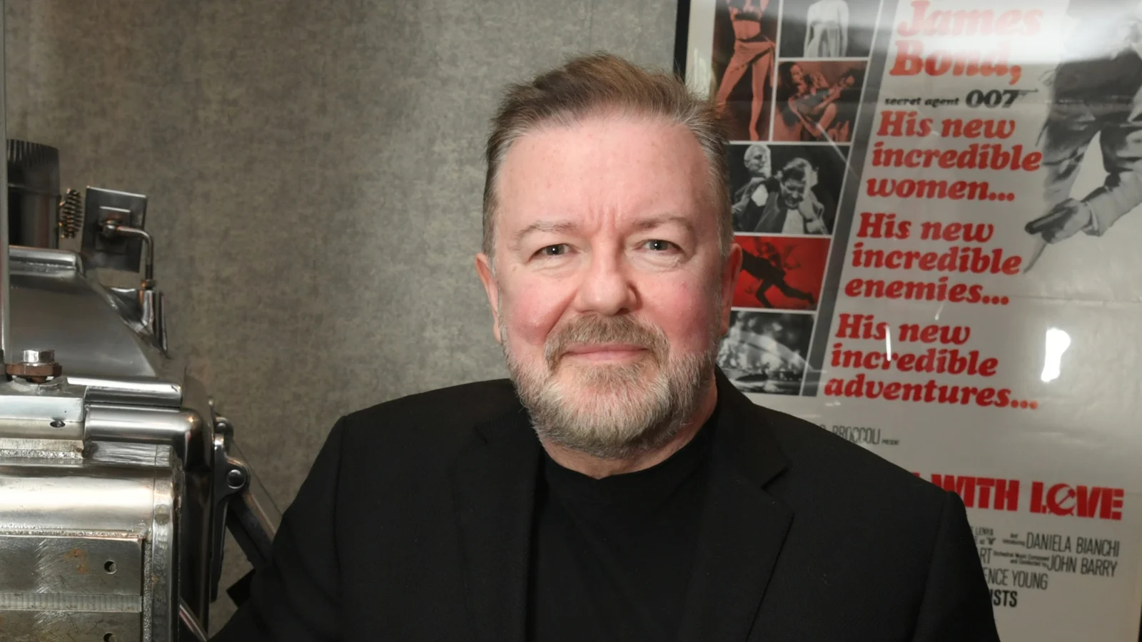 Ricky Gervais: Jeg er jordet fordi jeg var 40 og allerede feit da jeg fant berømmelse