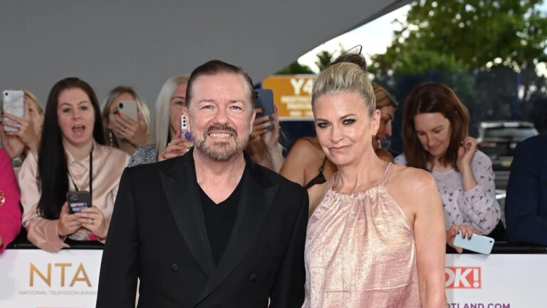 Ricky Gervais sier at han ville gifte seg med mangeÃ¥rig partner for Ã¥ unngÃ¥ arveavgift
    

