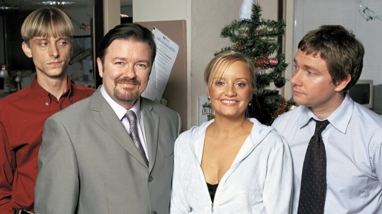 Ricky Gervais tilbyr stÃ¸tte til Lucy Davis etter kreftdiagnose
    

