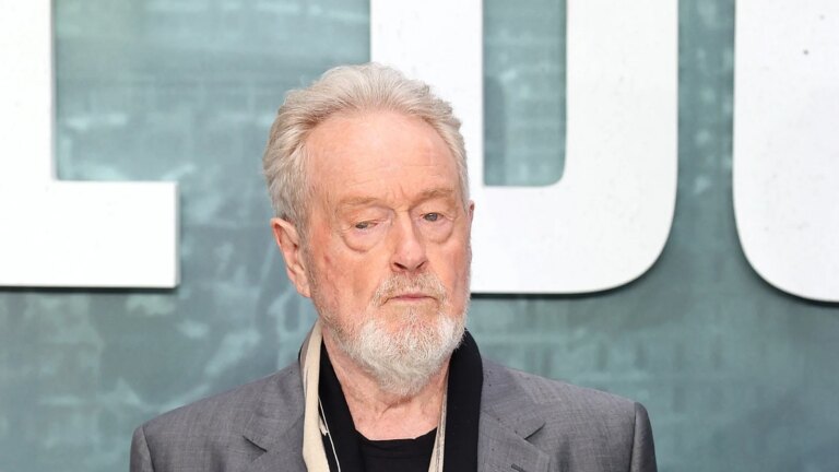 Ridley Scott: "God skriving er som god musikk"
    

