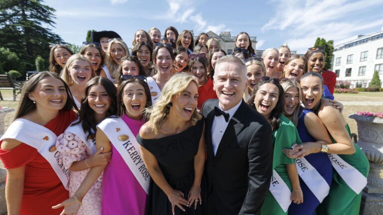 Rose of Tralee kommer tilbake for "en fantastisk feiring"
    

