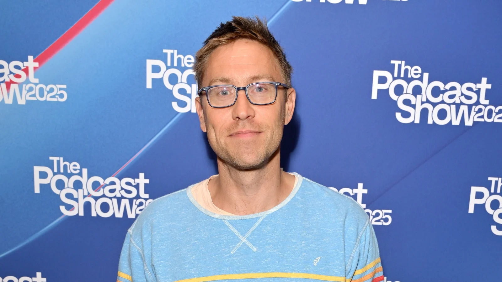 Komikeren Russell Howard sier at sÃ¸nnen hans Felix dÃ¸de kort tid etter fÃ¸dselen