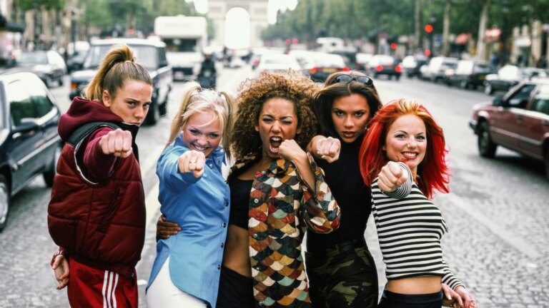 Spice Girls sender kryptiske meldinger til fans som kan "synge og danse"
    

